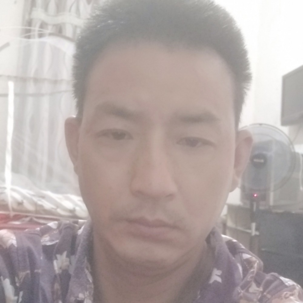 朴实笑爱情的照片