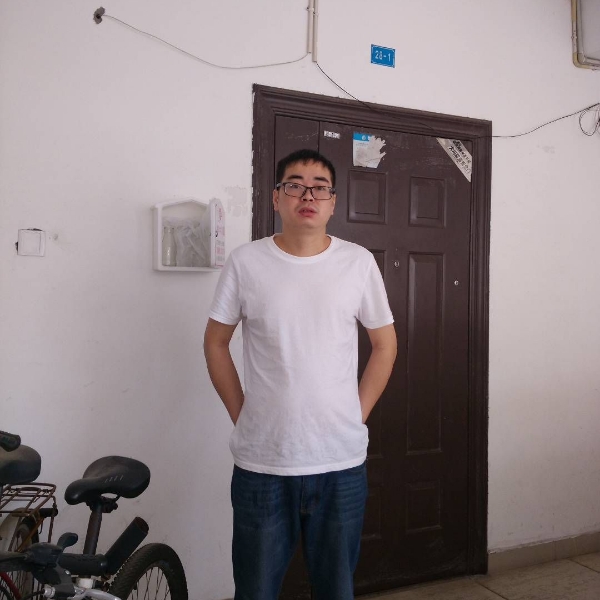 我心悄悄的照片