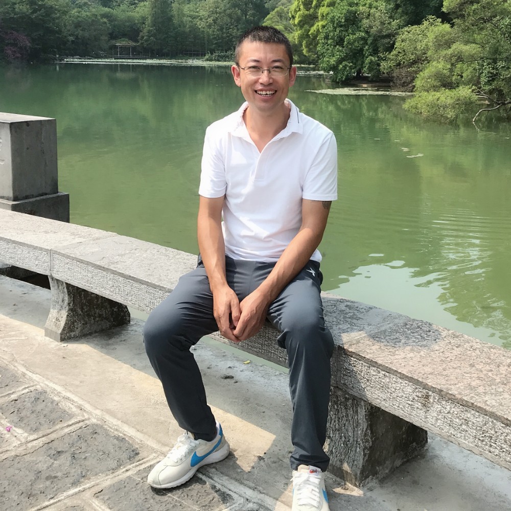 懵懂回眸战斗机的照片
