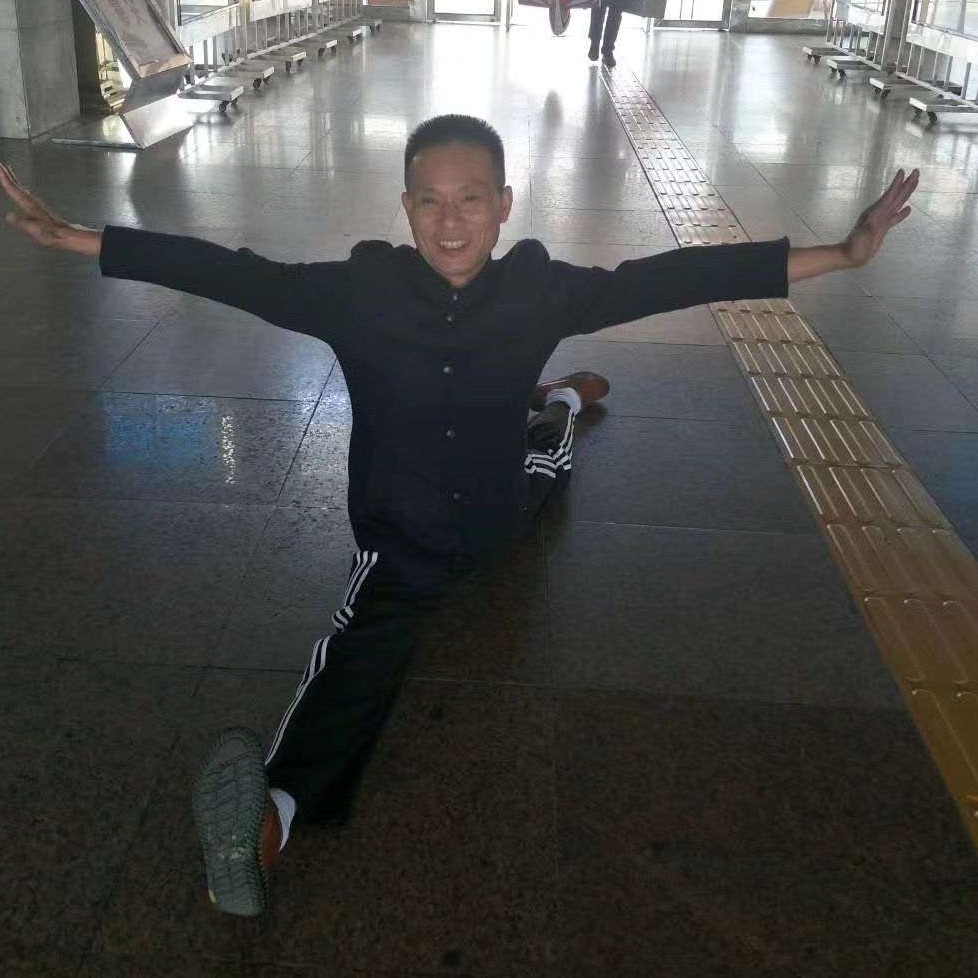 林锅锅的照片