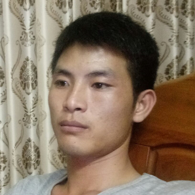 魁梧电脑的照片
