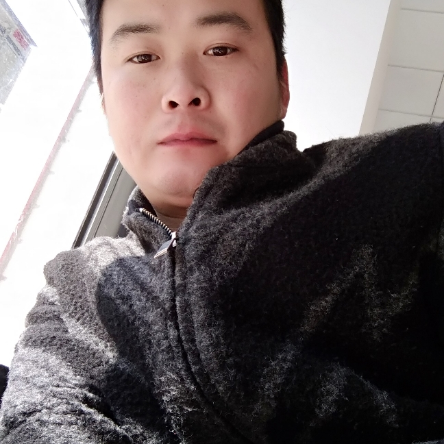虚心超短裙的照片