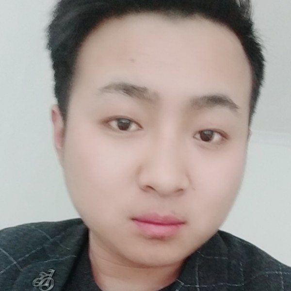 李成勇的照片