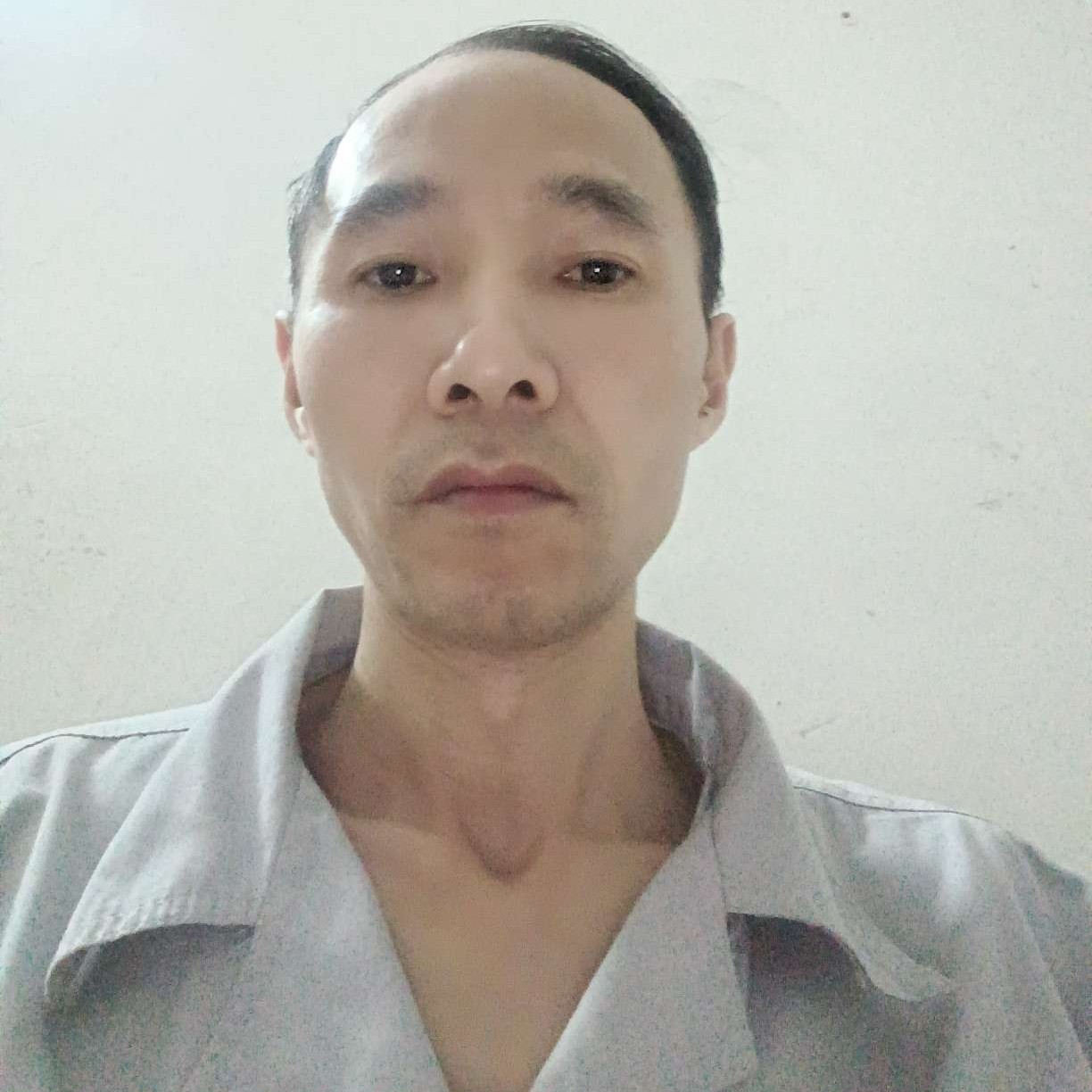 小蝴蝶泪了魁梧的照片