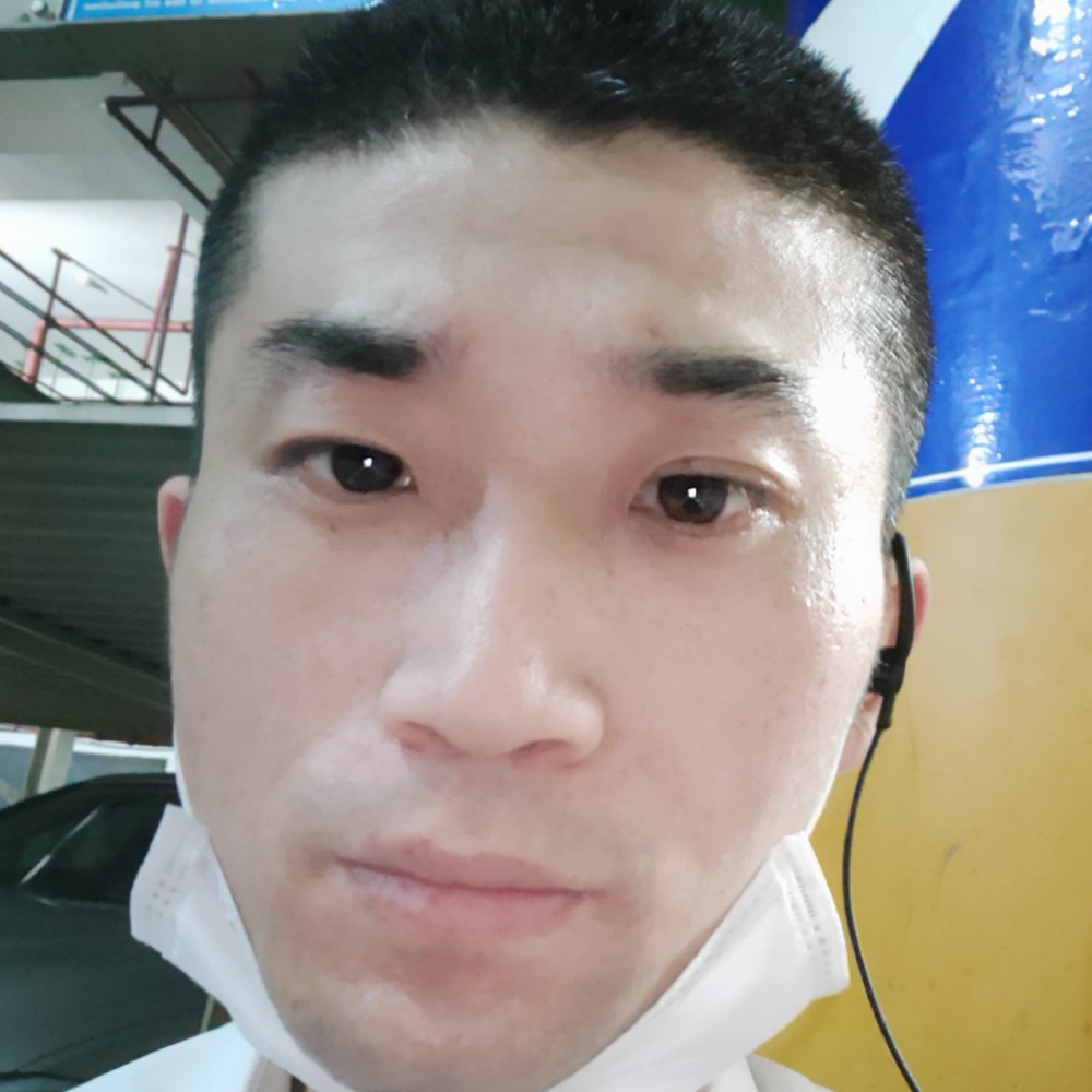背后漫步蘩藜的照片
