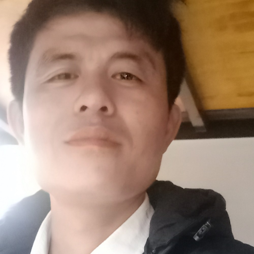 沐樱蹁跹斑驳的照片