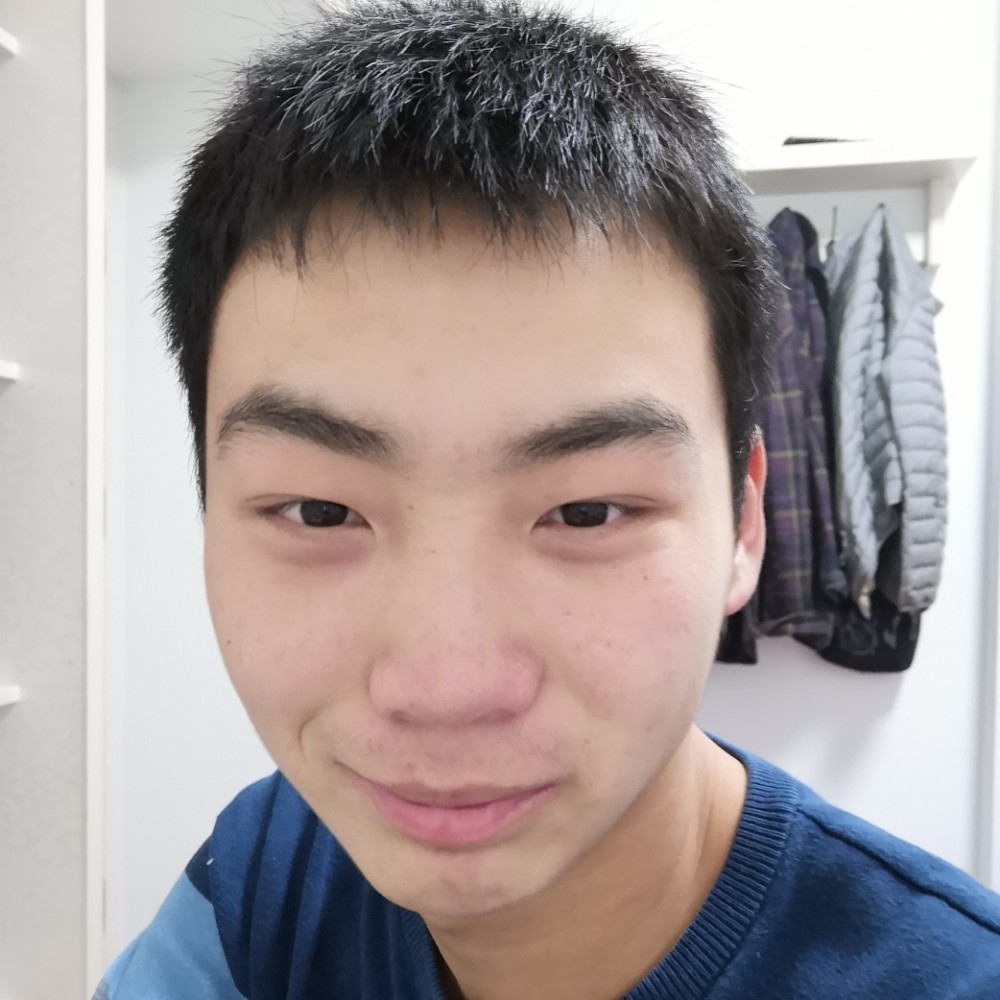 包容冰淇淋的照片