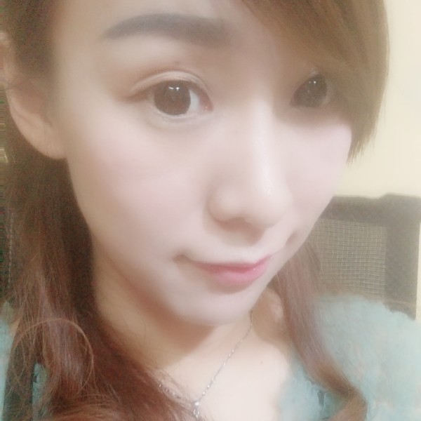 姐的微笑百度不到的照片