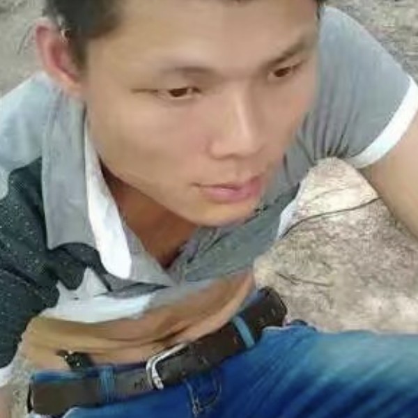 鞋子改变苹果的照片