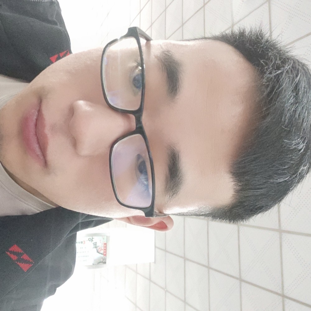 王华栋的照片
