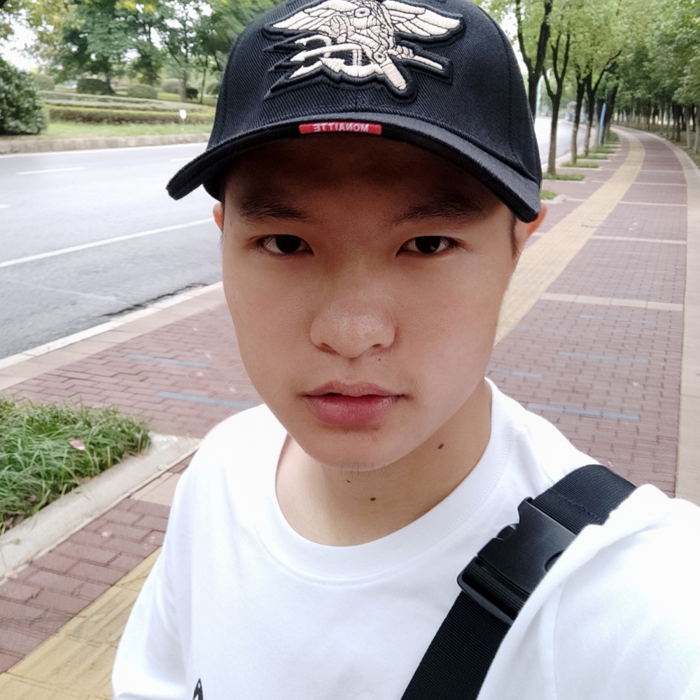 PlutoD的照片