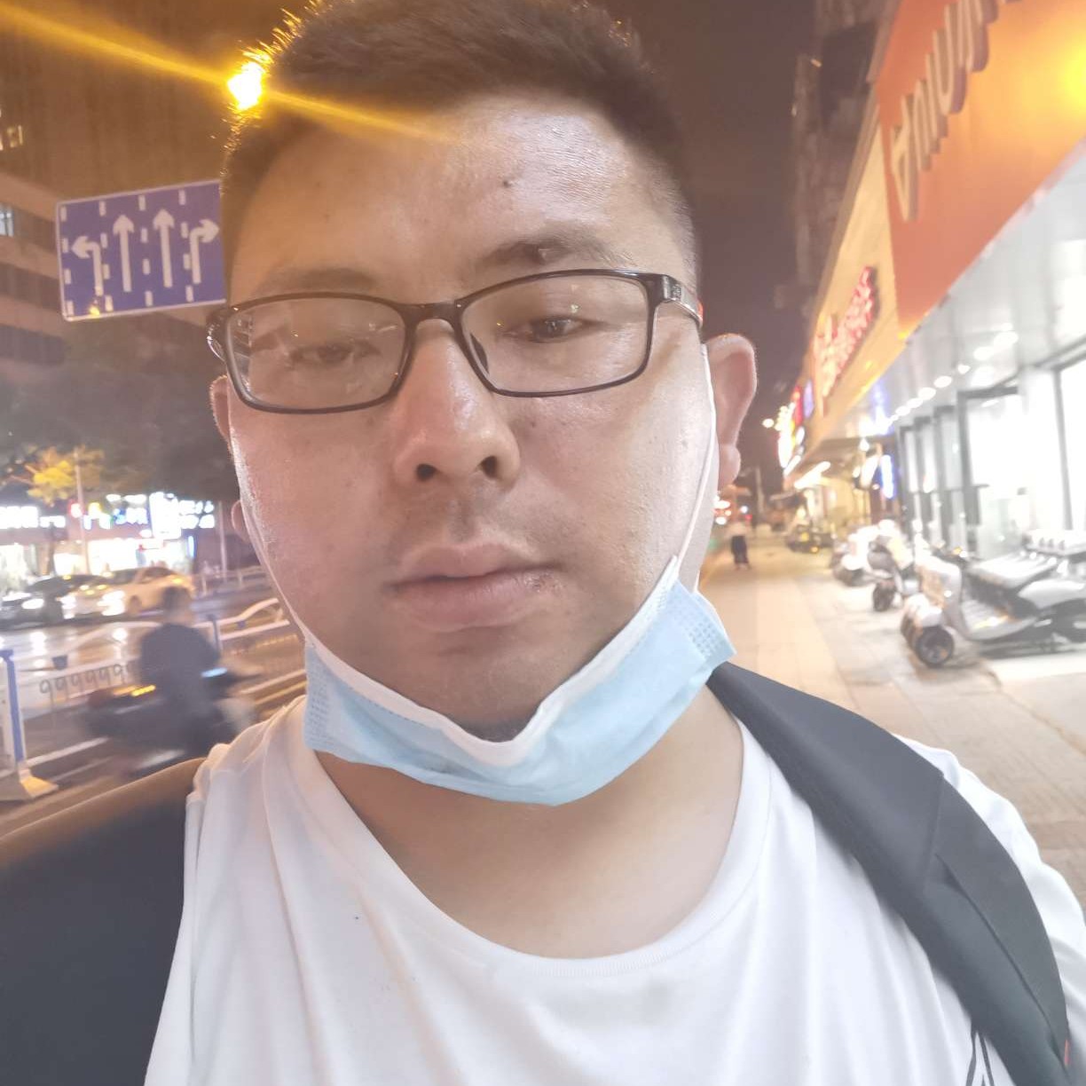 彼岸那俏皮的照片