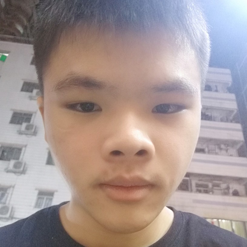 肖洪帆的照片