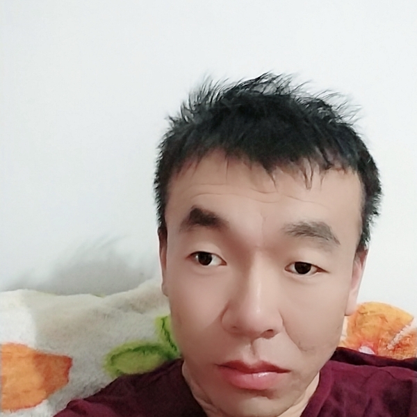应炀的照片