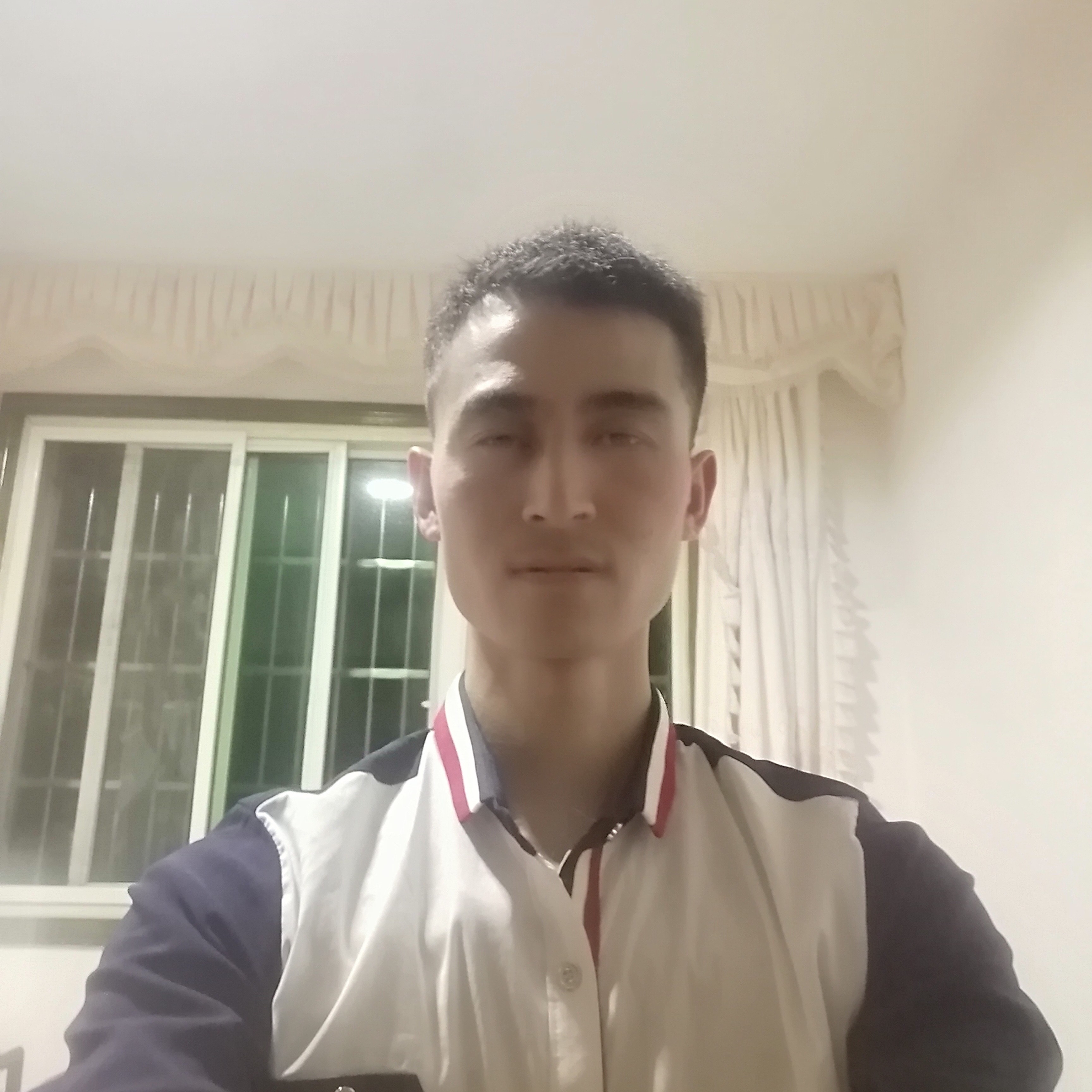 母鸡笑零碎的照片