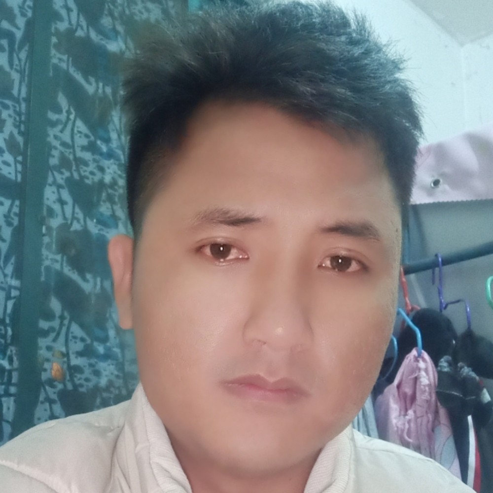 李扎药的照片
