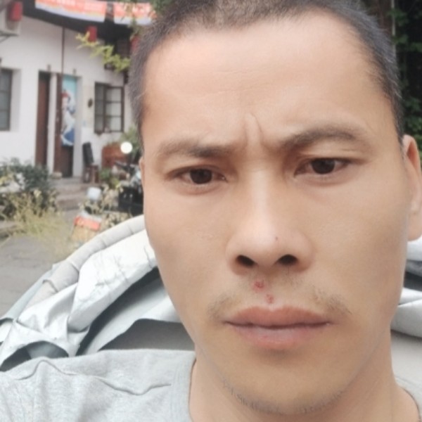 相伴度余生的照片