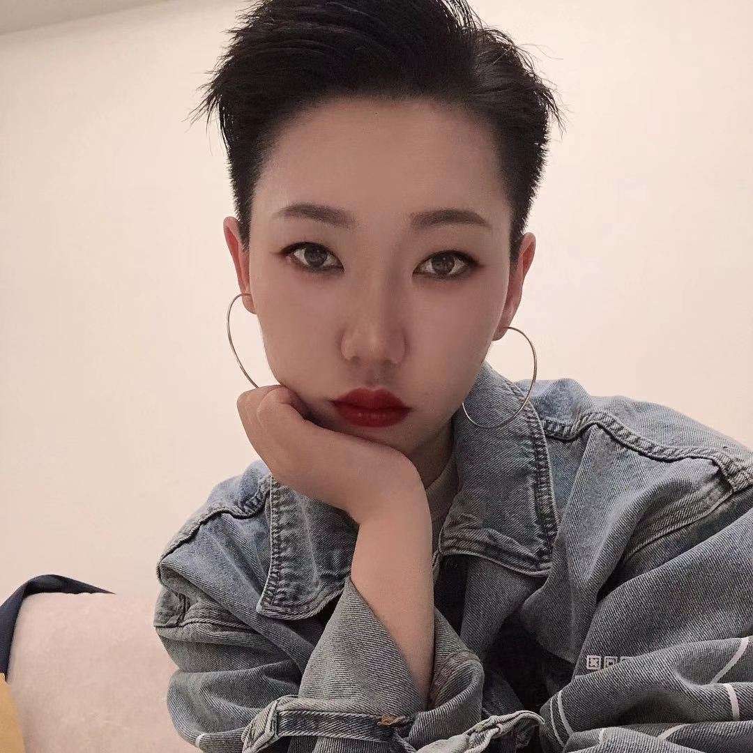 红玫瑰有炙热的照片