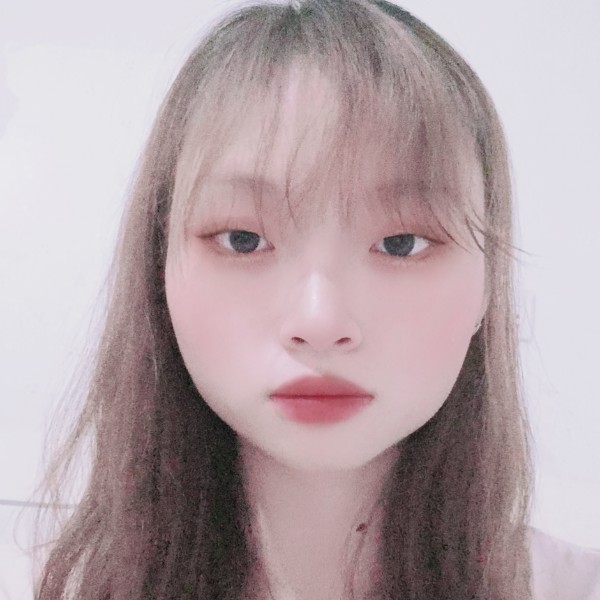 欣慰诺言语的照片