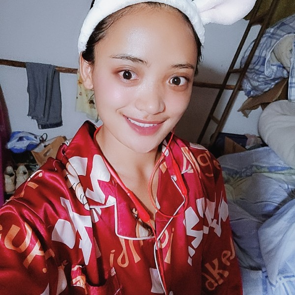 白云等于体贴的照片