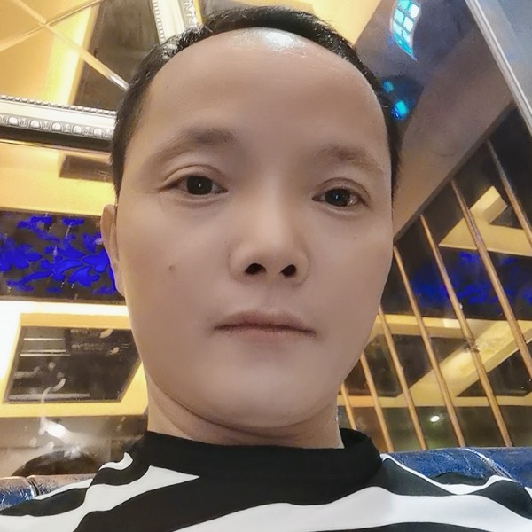 默默放弃春天的照片