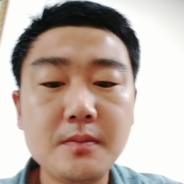 便当深拥冷艳的照片