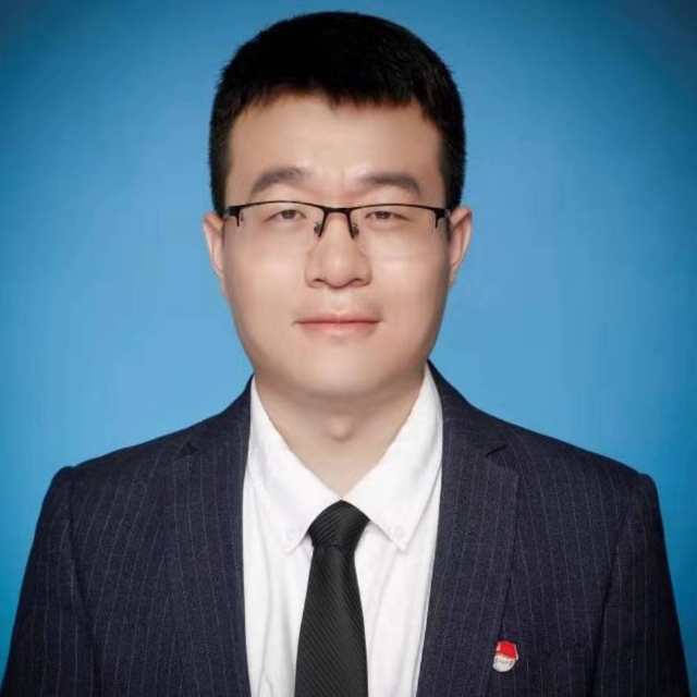 毕延涛的照片