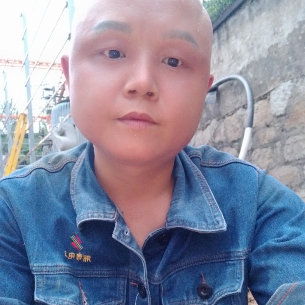 冥王星浮生的照片