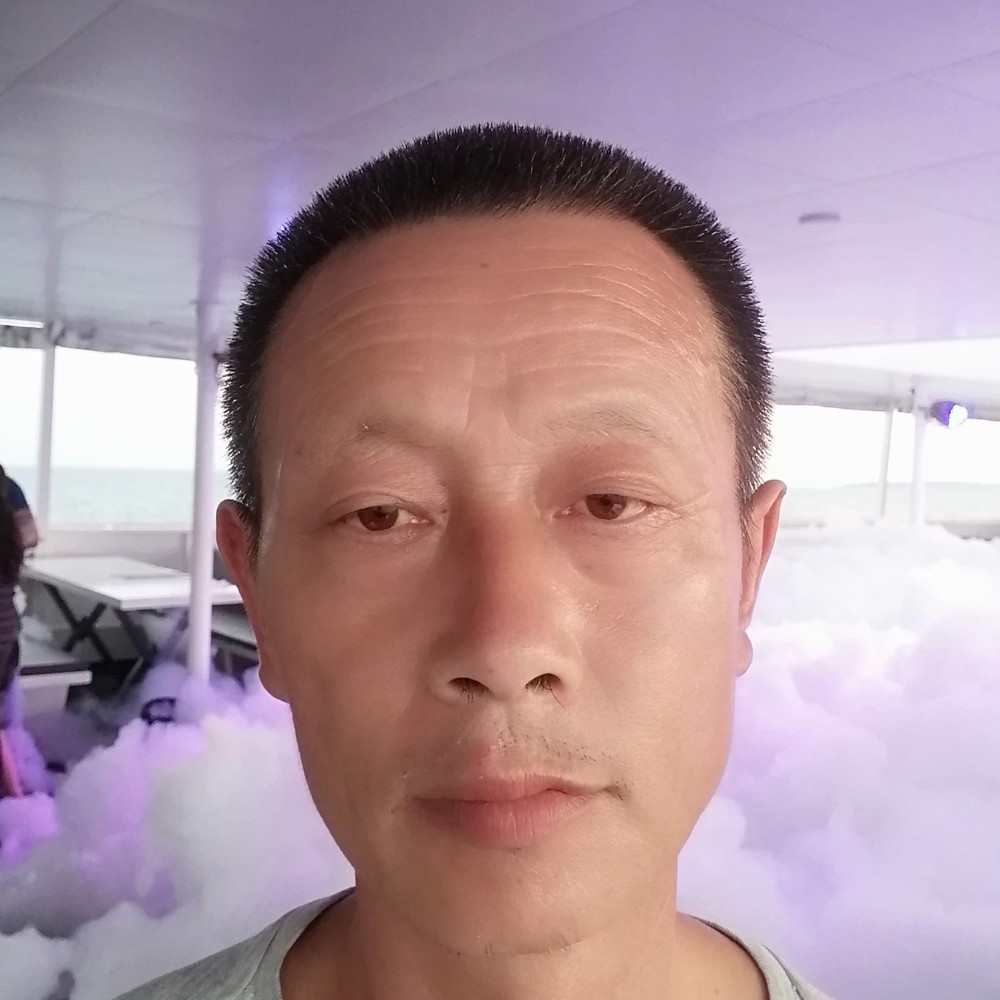 春天诺的的照片
