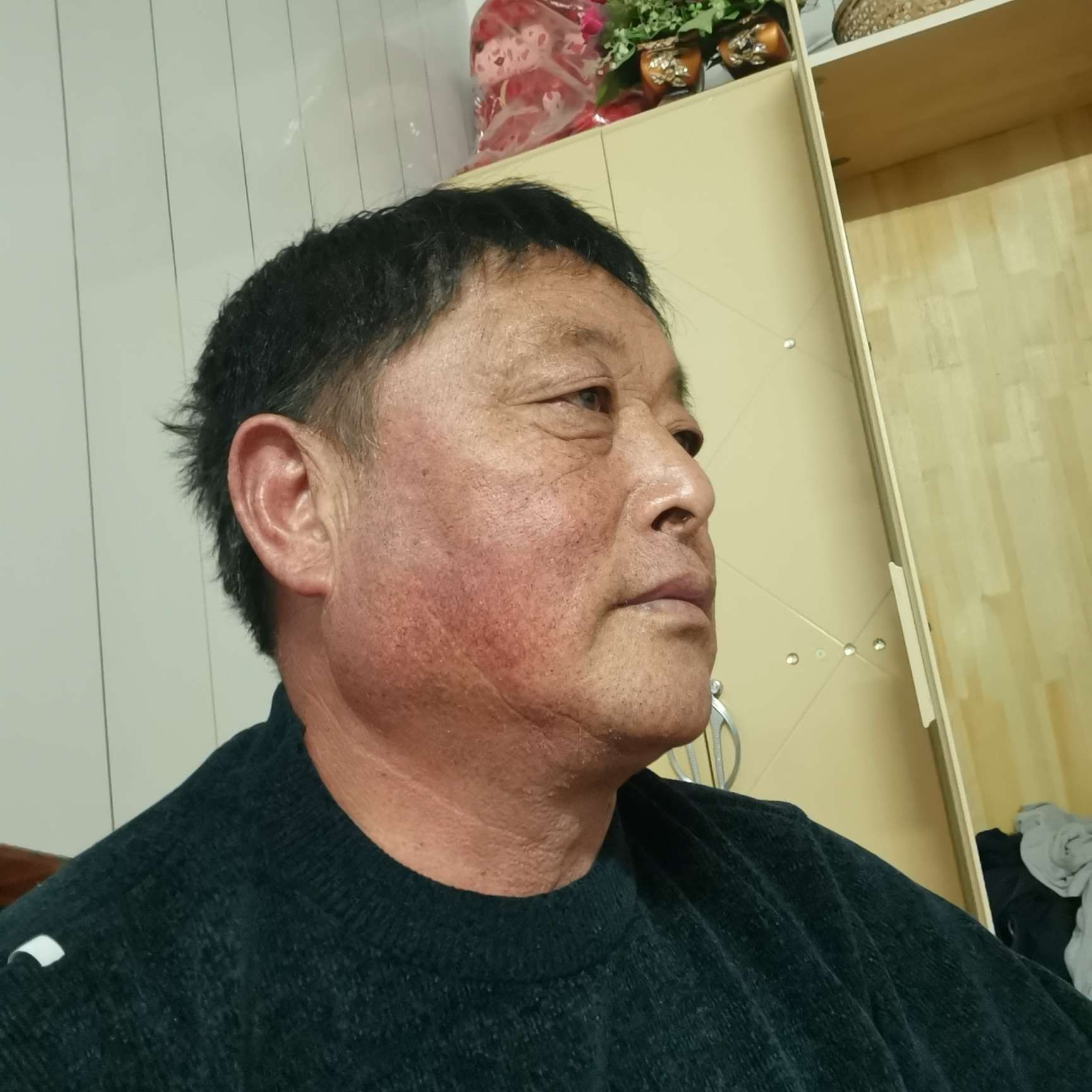 我蓝天沉默的照片
