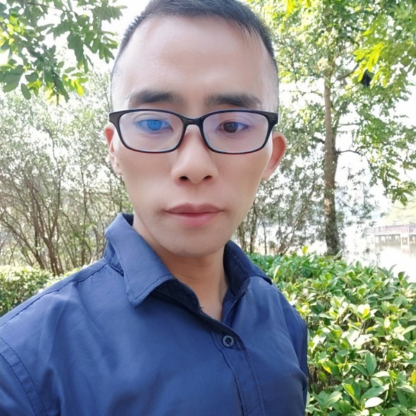 帅帅的小哥的照片