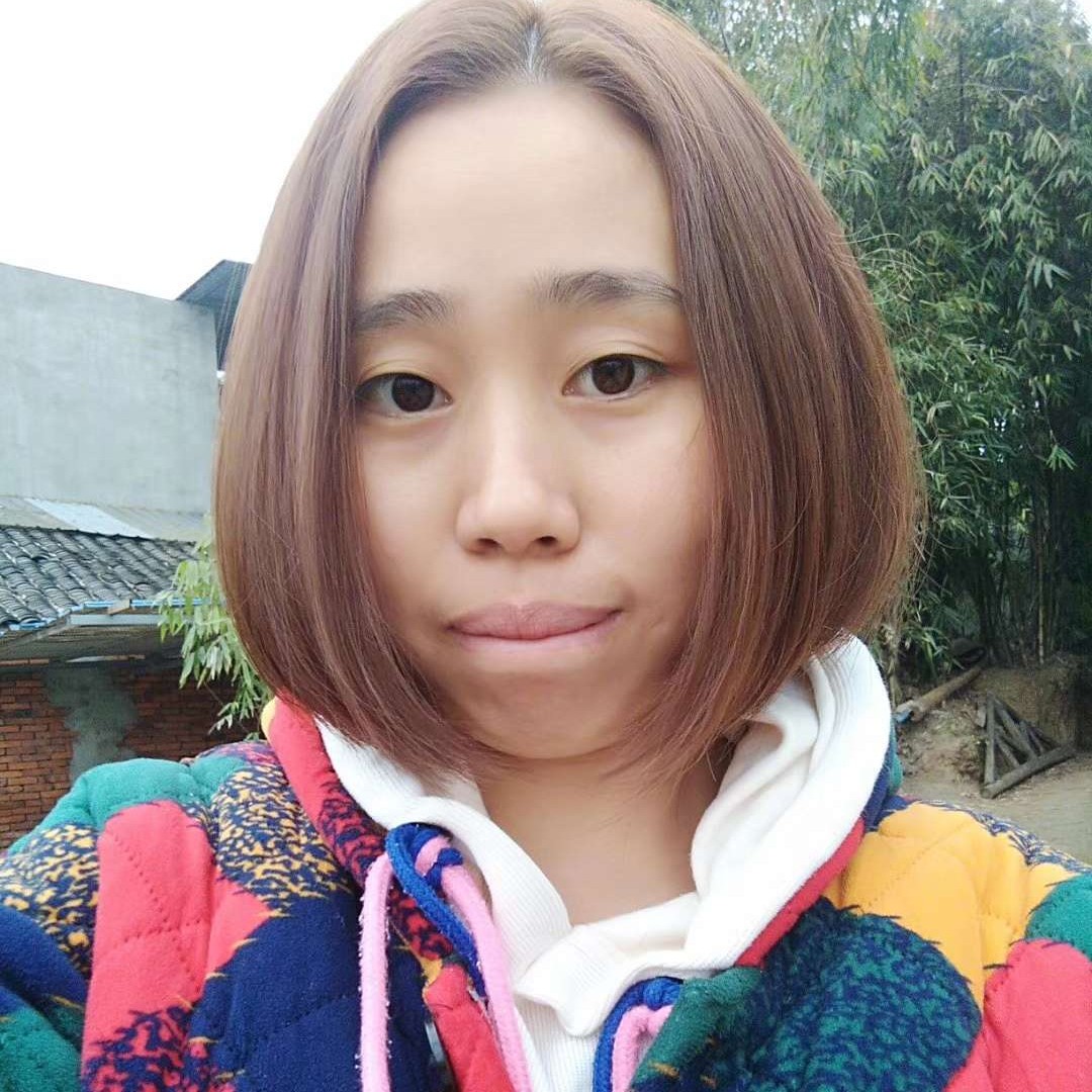 小兔子漫步哭泣的照片