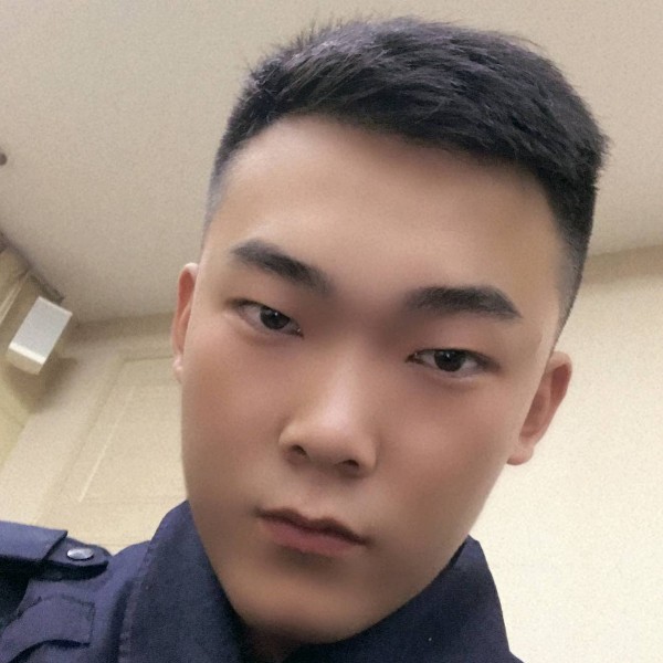阿坚很久的照片