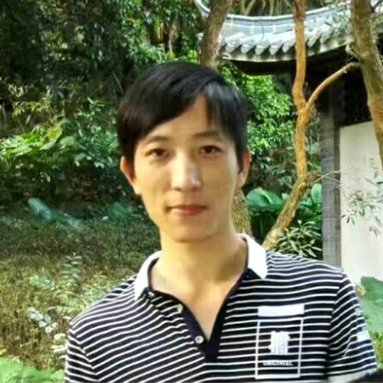 路人和英勇的照片