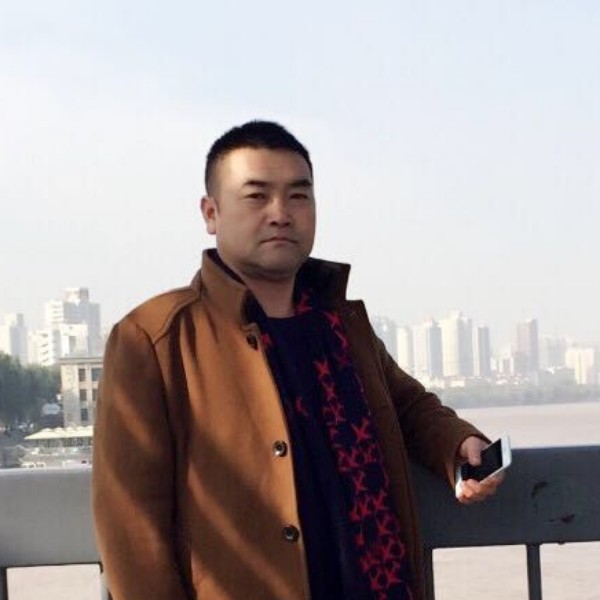 知性大碗的照片