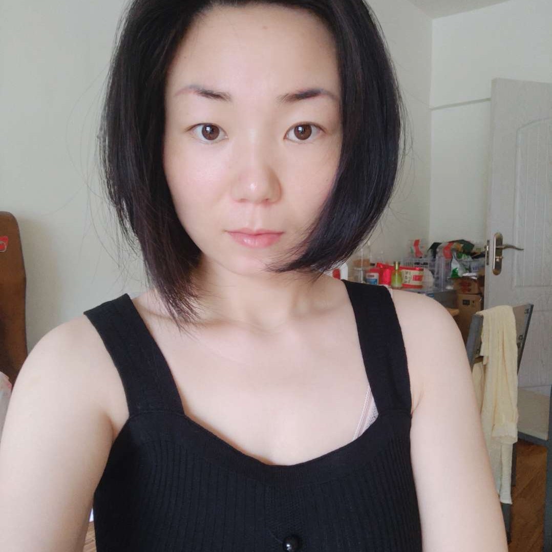 蝶衣和悦耳的照片