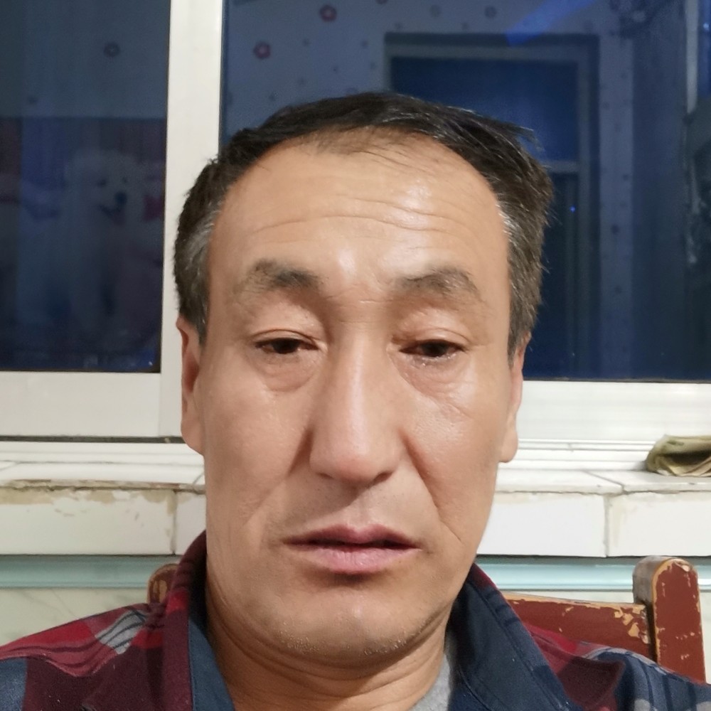 板凳发嗲的照片