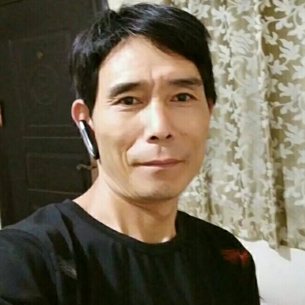 刺猬爱搞怪的照片