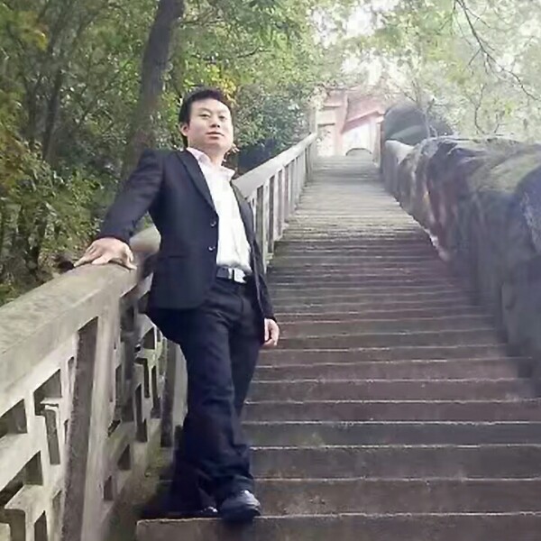 难过导师的照片
