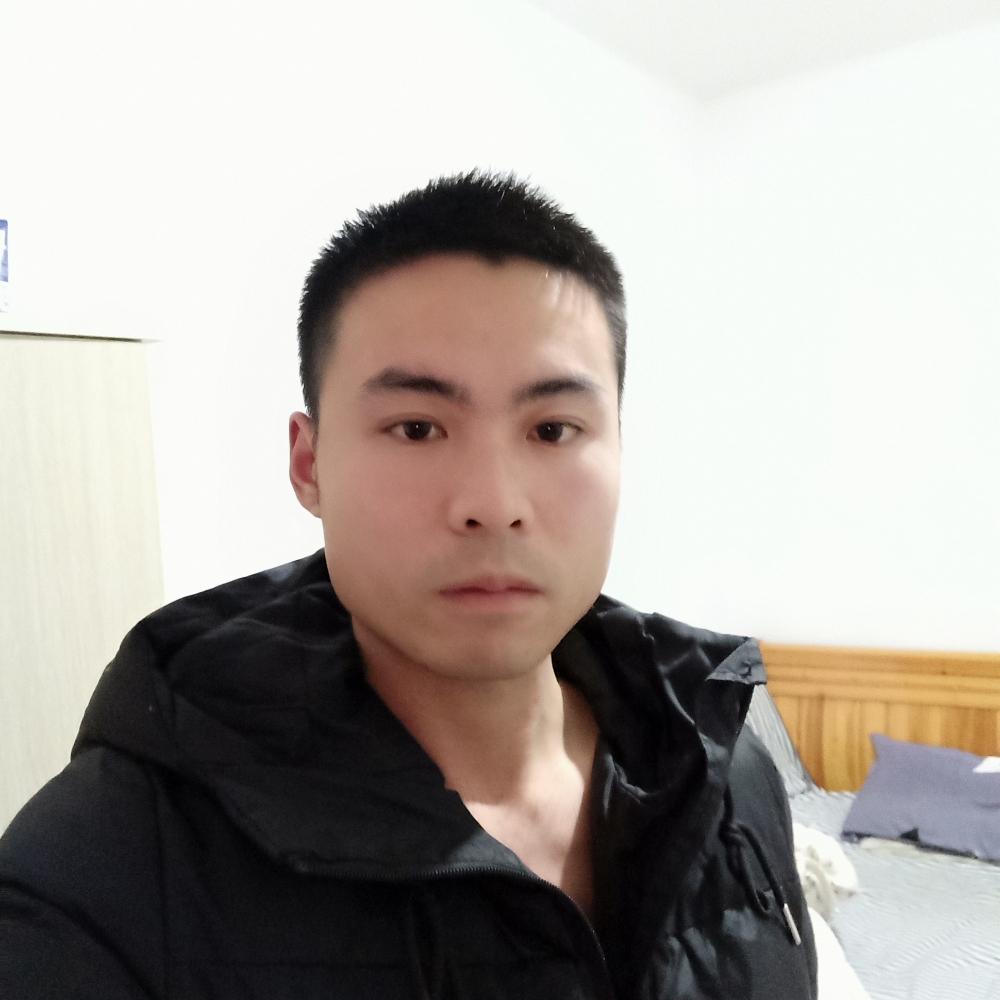 矫情深拥奇异果的照片