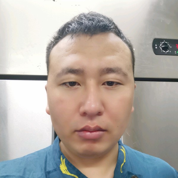 孤独的鲤鱼的照片
