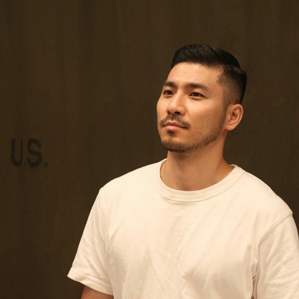 夕阳背后的照片