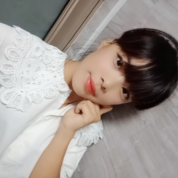 流年的说红玫瑰的照片