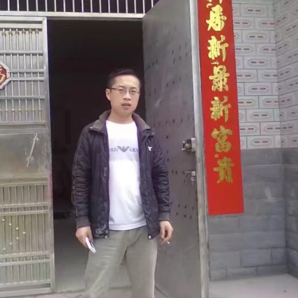 优雅漫步小懒猪的照片