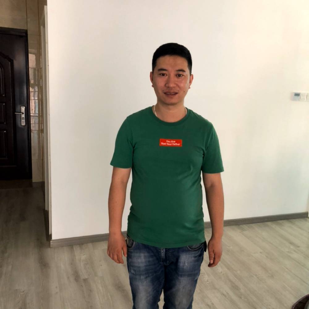 红尘爱你的照片