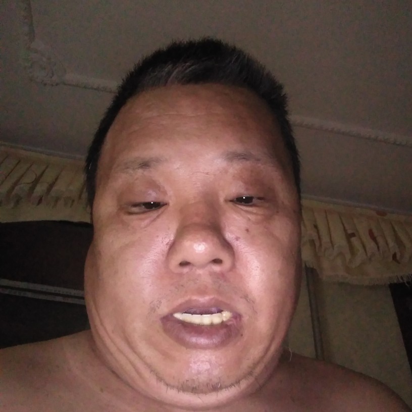 虚幻苦恋长颈鹿的照片
