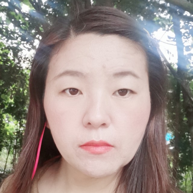 斑驳有醉月的照片