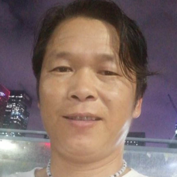 英雄泪文哥的照片