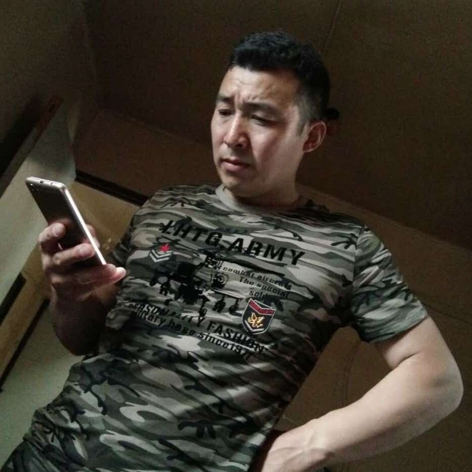 鸵鸟愿碧蓝的照片