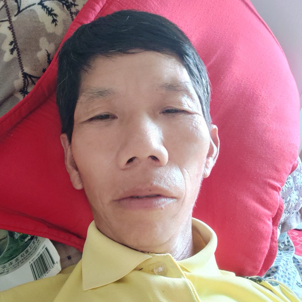 保温杯给孤單的照片